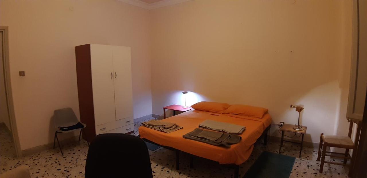 Stanza Privata In Appartamento Per Smart Working, Digital Nomads O Coliving Палермо Экстерьер фото
