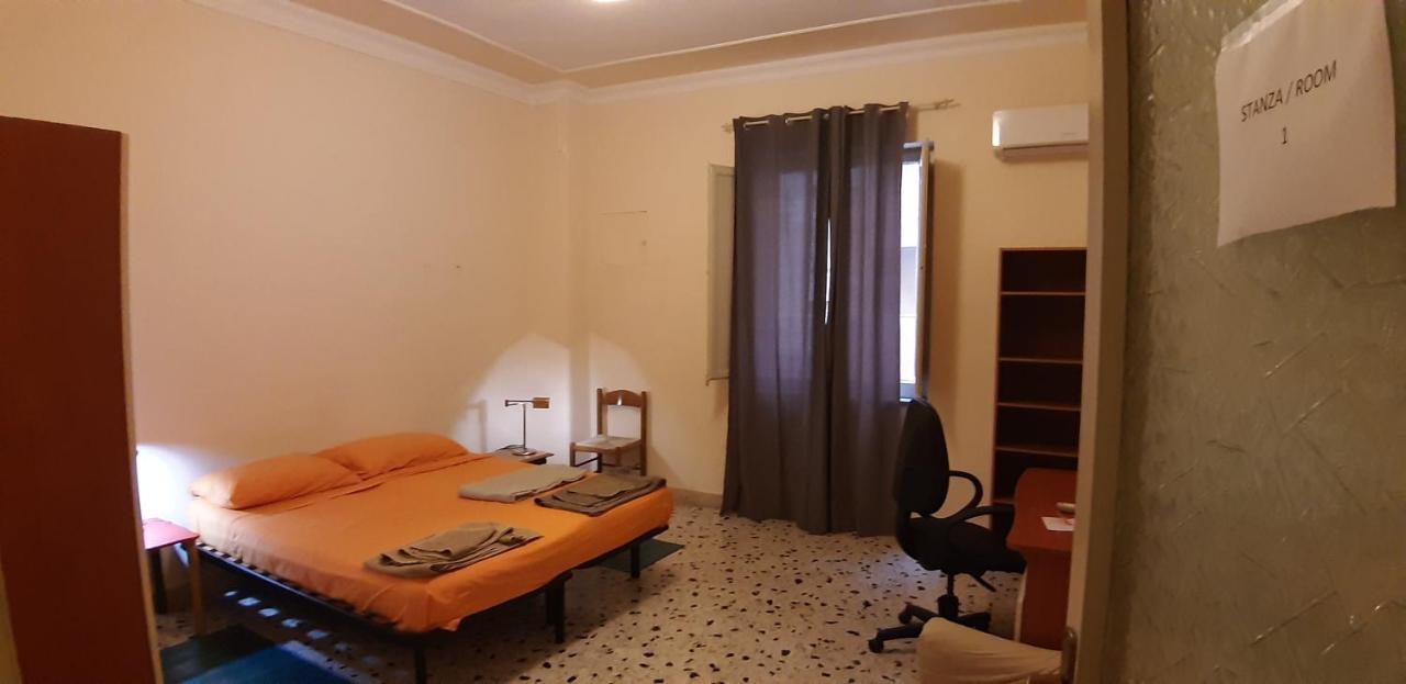 Stanza Privata In Appartamento Per Smart Working, Digital Nomads O Coliving Палермо Экстерьер фото